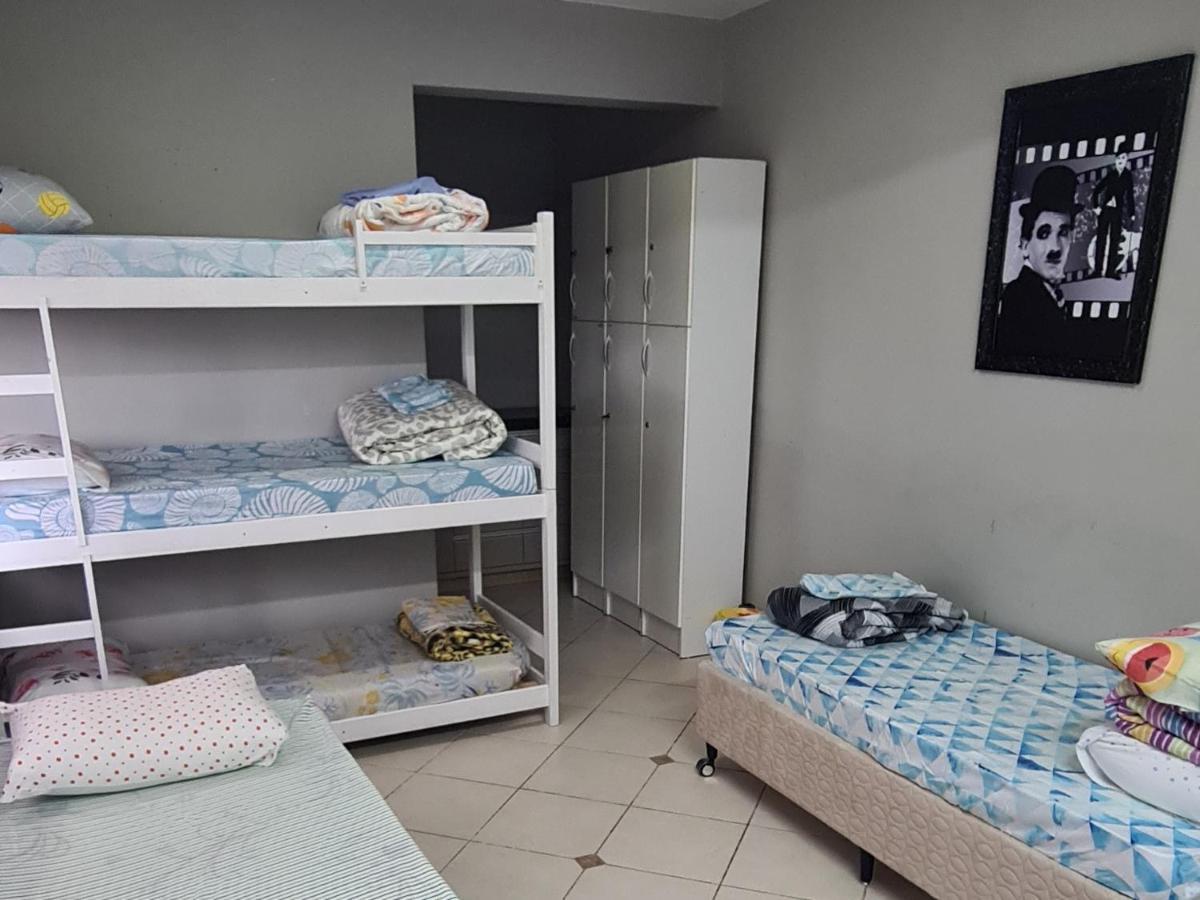 Hostel Oktoberfest Casa Laranja 布卢梅瑙 外观 照片